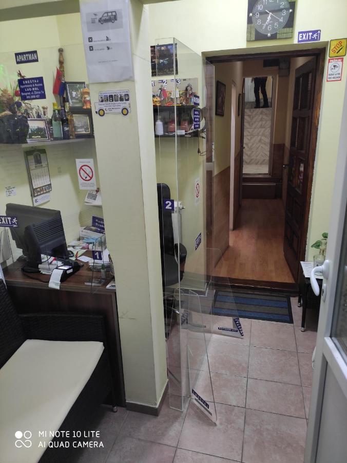Apartments & Rooms -Mdl Lazic Belgrado Esterno foto