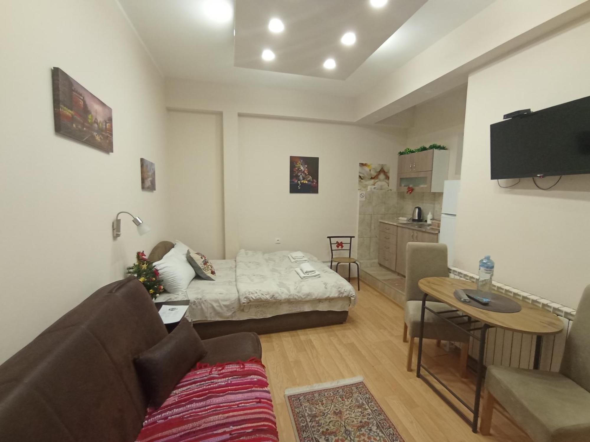 Apartments & Rooms -Mdl Lazic Belgrado Esterno foto